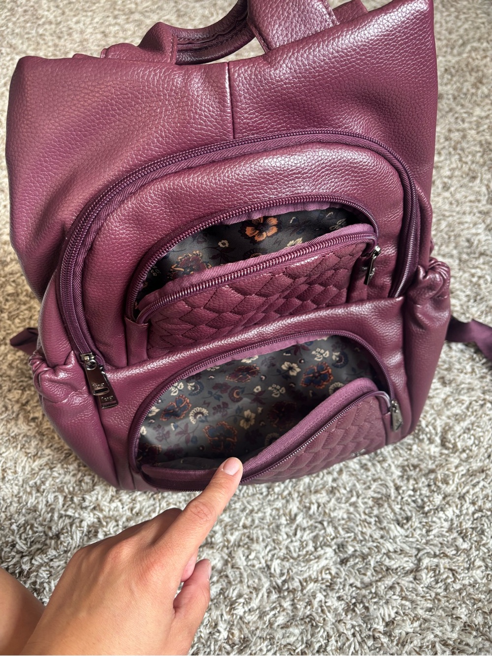 Lug Hatchback Classic Vegan Leather Backpack- Wine color NWOT - Picture 7 of 14